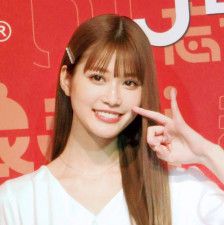 「姉妹みたい」めるる、人気グループ美人Ｖｏとの２ショが話題！「顔似てる」「共演見れて幸せ」「そっくり」の声