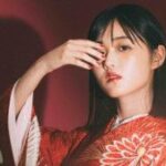 「美人すぎる」原菜乃華、成人式を迎え振り袖ショットを披露！ 「大人っぽい表情もイイですね」