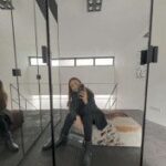 滝沢眞規子、ブラックで固めた私服コーデがカッコイイ！「いつもなんでもステキです」とファン絶賛