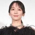 ドラマ制作中止で「眠れない」投稿の吉岡里帆　ＳＮＳ更新にファン安堵　タイトなタンク＆切れ込みデニム「ますますスタイル良く」