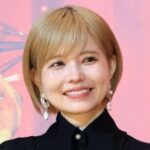 益若つばさ、へそ出しファッションでほっそり美くびれ披露「20代にしか見えない」など反響