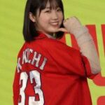 STU48甲斐心愛「勝負服」広島菊池涼介ユニで初写真集イベント「新井監督にも見せたい」