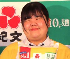 ぼる塾あんり、ゆりやんの“緊急配信”を隣で見ていた「『爪切りました』を５、６回」