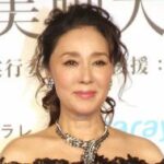 63歳・浅野ゆう子、10代を回顧　おでこ出し&健康美脚「こんな時期があったんですね」「足長くてびっくり」