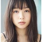 「まさに岡山の奇跡」　芸歴10年迎えた27歳女優の大胆初水着が話題「大人っぽい美人に」