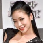 紅蘭、娘＆実妹・草刈麻有と3ショット「美人三姉妹って感じ」「変顔も最高です」　父は草刈正雄