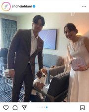 大谷翔平、真美子夫人＆愛犬デコピンとの3S公開　「ついに3人の」「素敵な家族」と日米で話題
