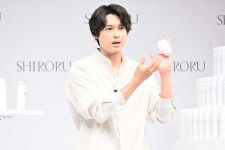 SixTONES松村北斗　スキンケアブランドアンバサダー起用に「ベタですけどうれしい」